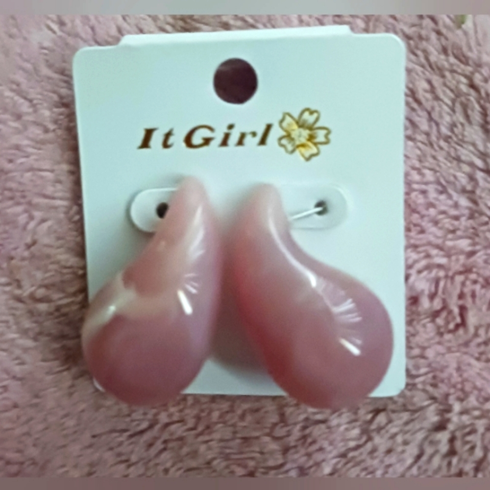 Mod style large teardrop earrings
